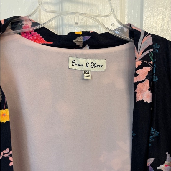 Floral Kimono Cardigan - Black with Multicolor Floral Print Women’s L/XL - Picture 6 of 8